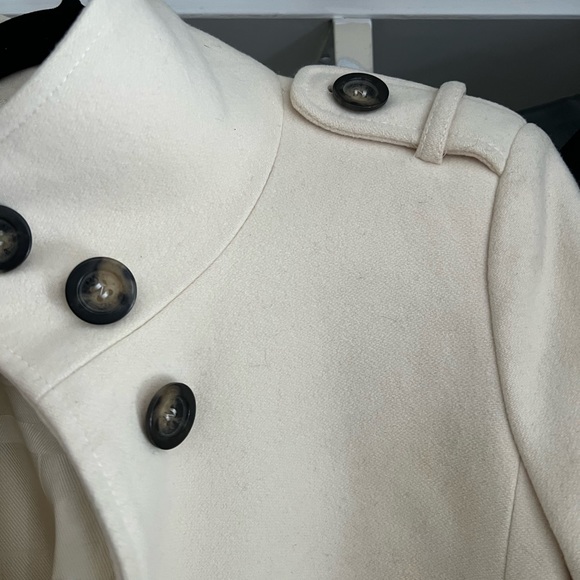 Burberry Swing Coat in Cream size 4 - Picture 3 of 7